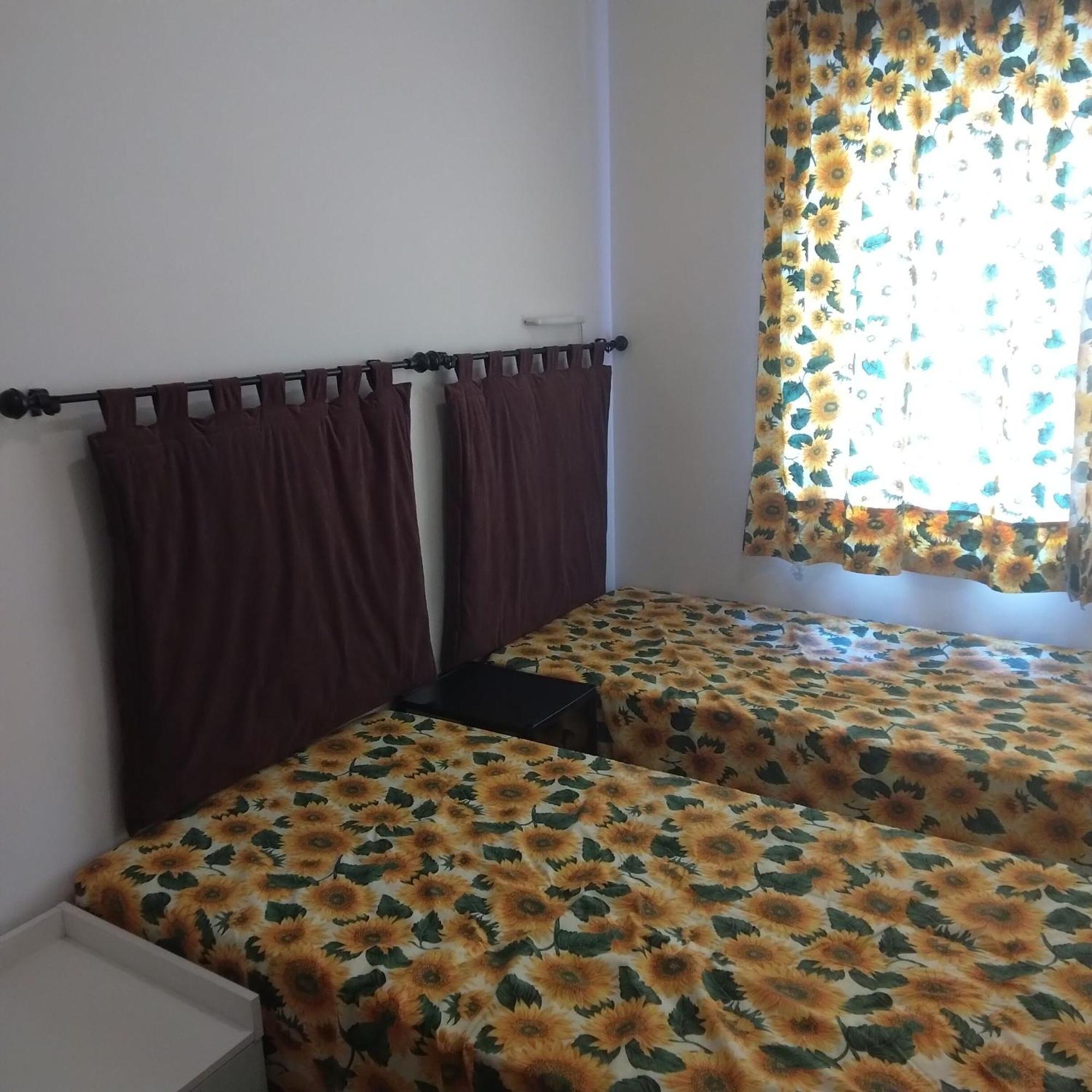 Portoghesi Apt Àrbatax Buitenkant foto