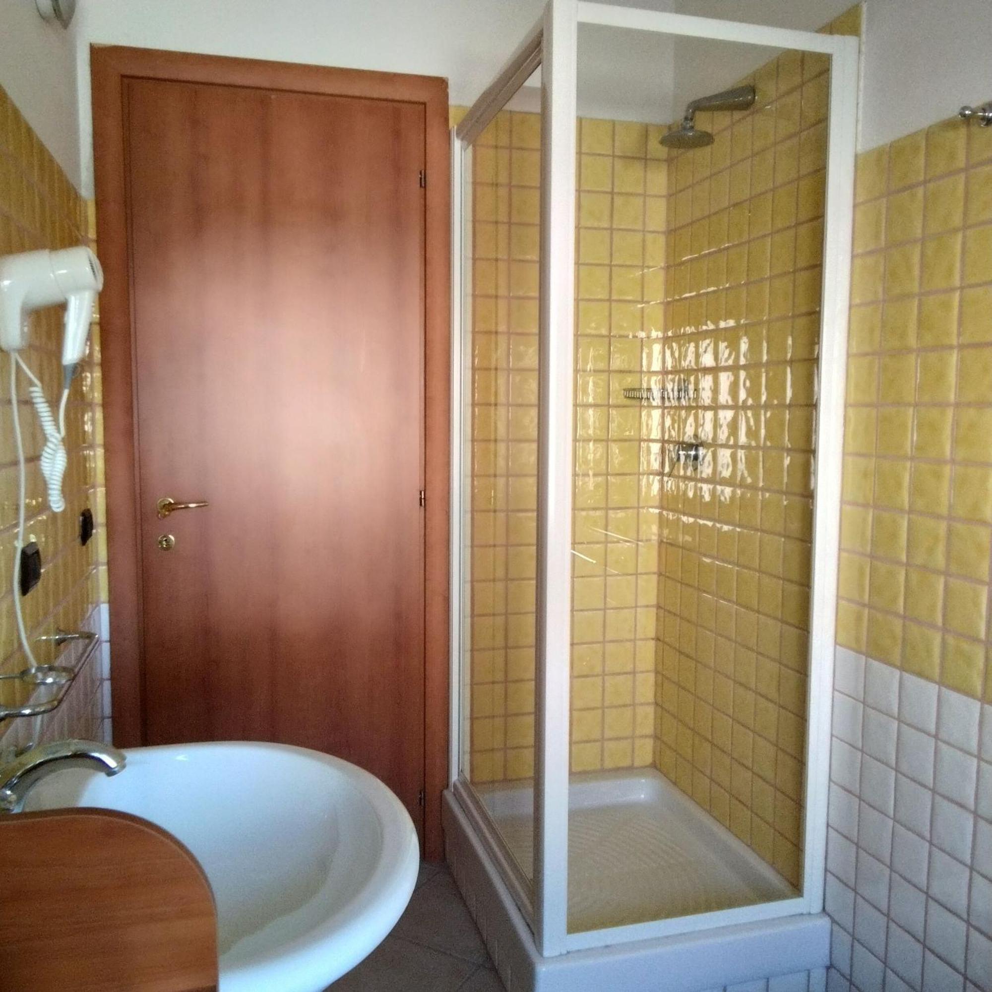 Portoghesi Apt Àrbatax Buitenkant foto