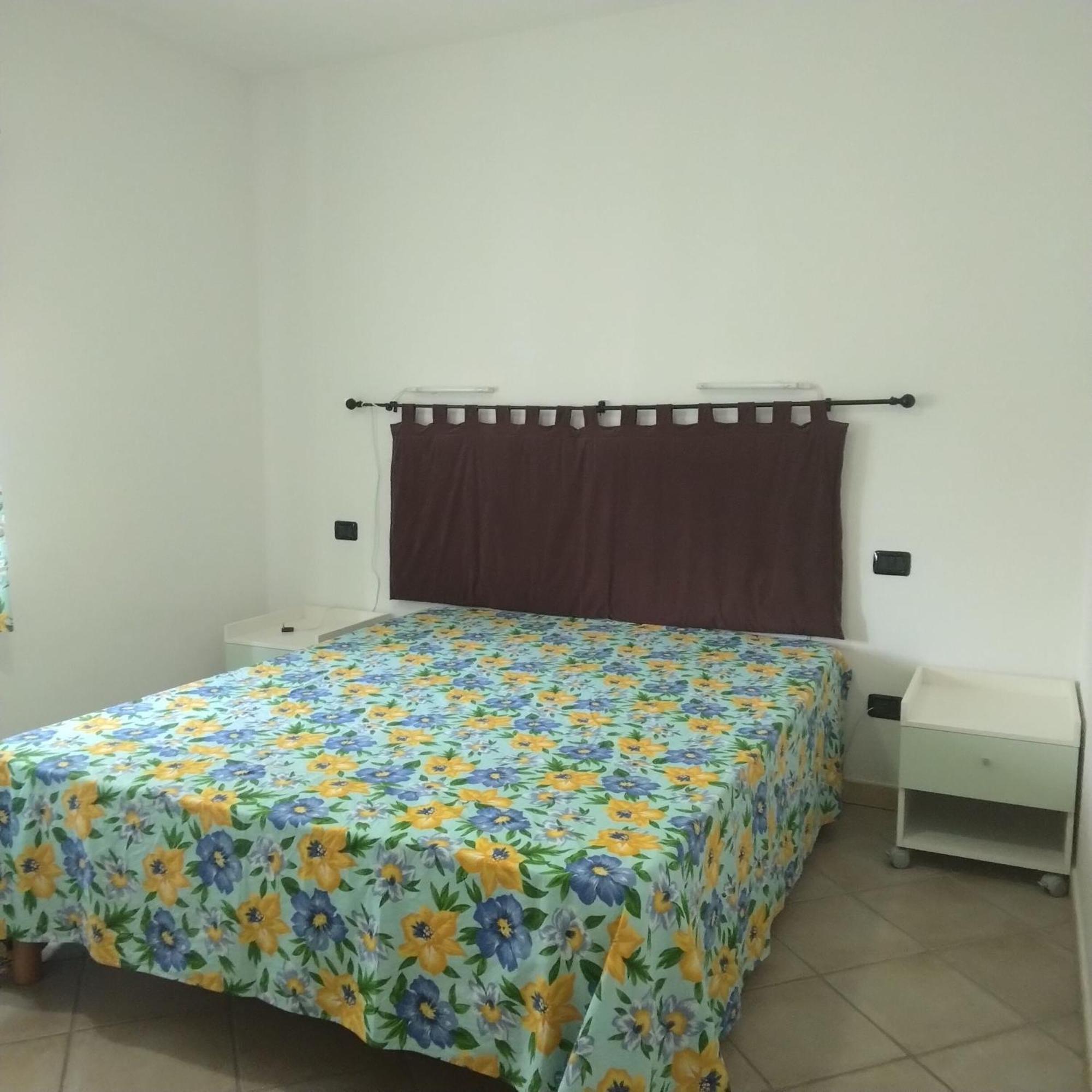 Portoghesi Apt Àrbatax Buitenkant foto