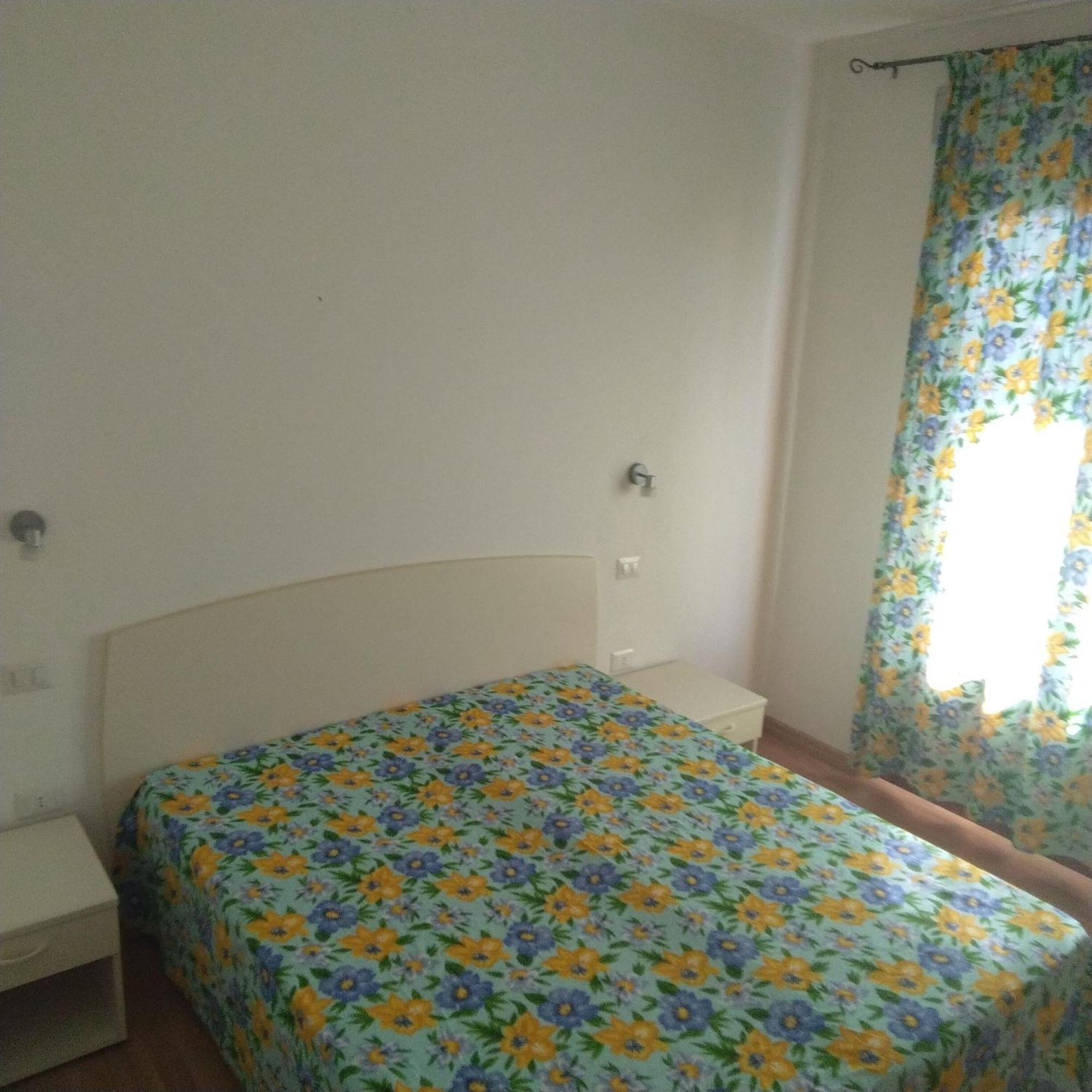 Portoghesi Apt Àrbatax Buitenkant foto