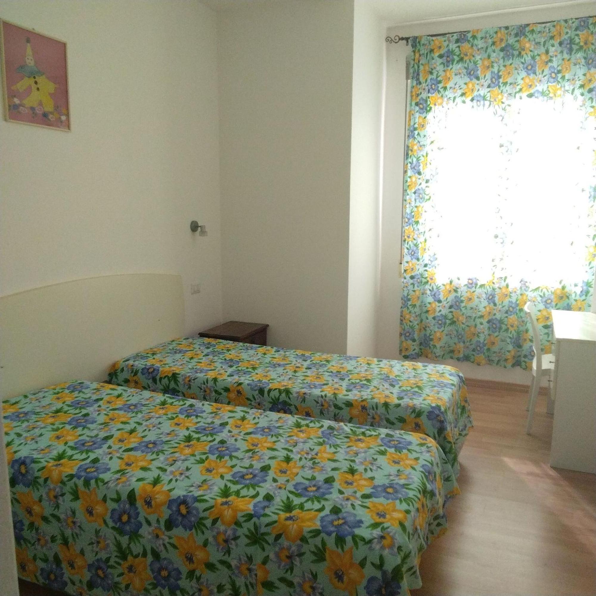 Portoghesi Apt Àrbatax Buitenkant foto