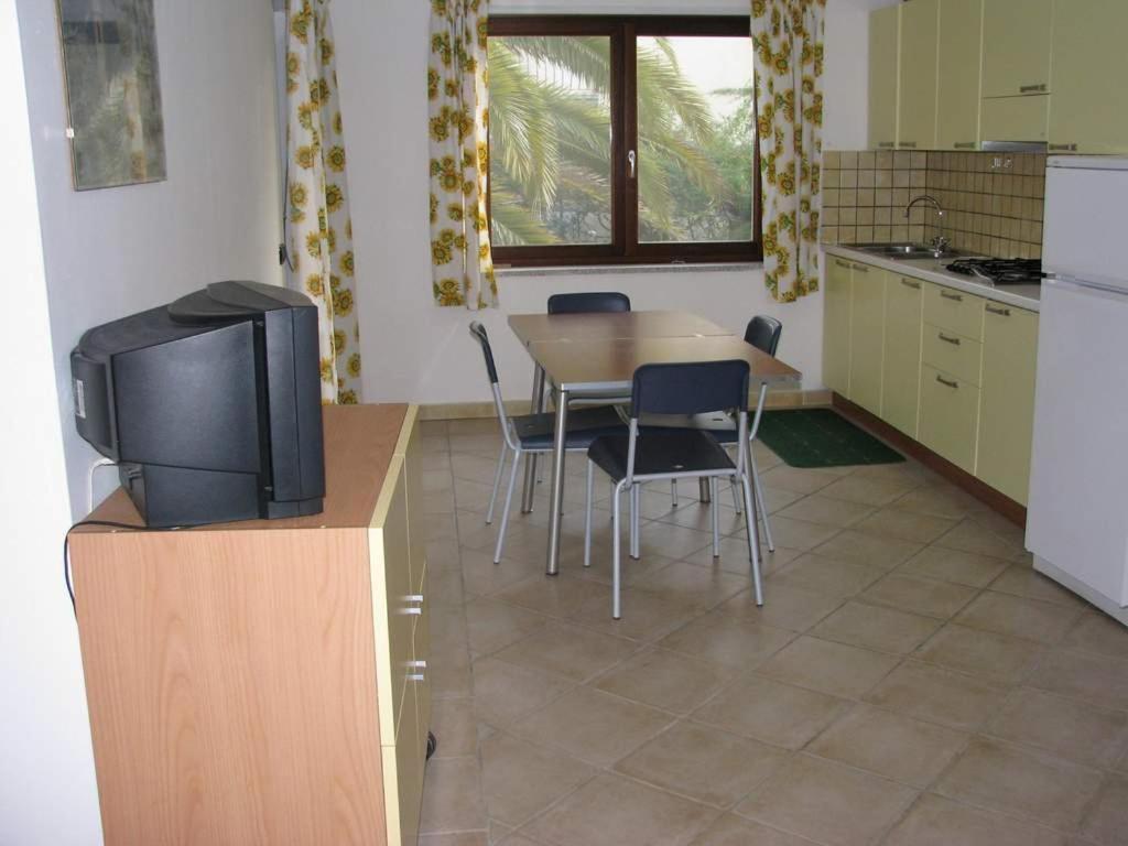Portoghesi Apt Àrbatax Buitenkant foto